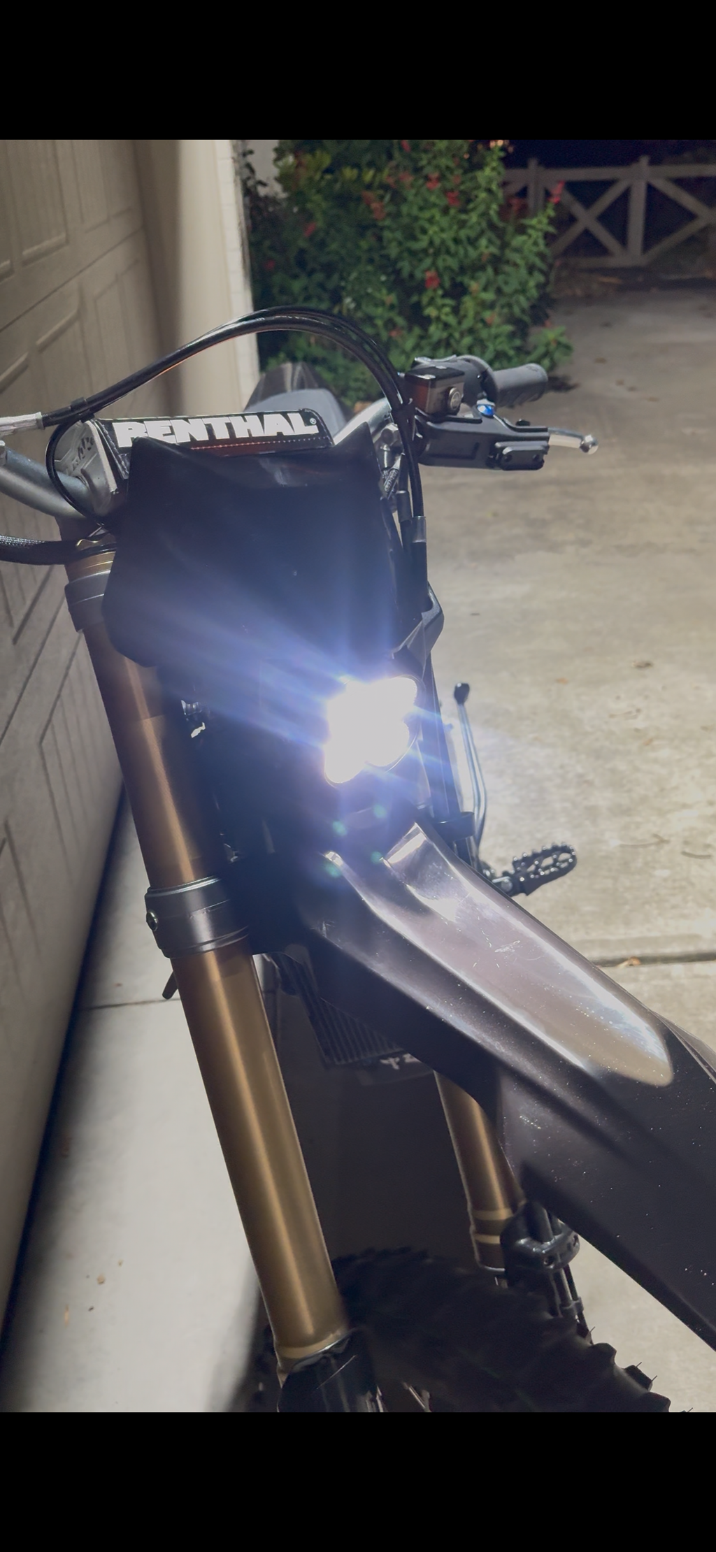 Ultra Bee Squadron light